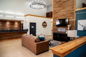 Hotel Near me With Indoor Pool